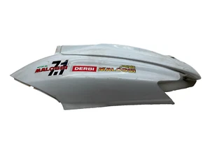 CARENA LATERAL TRASERO IZQUIERDO DERBI ATLANTIS BULLET 50 2T 2003-2005 DAÑOS - Imagen 1 de 10