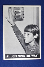 1966 Topps Lost in Space - #24 "Opening the Way" - VG+++ Condition