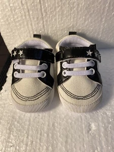 Zapatos elásticos de encaje y gancho y lazo para bebés niños talla 11 parte inferior suave - Imagen 1 de 6