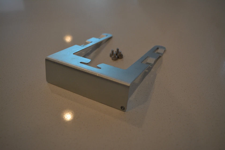 Apple Mac Pro Hard Drive Caddy Sled #2 + Screws A1186/2006/1,1/2007/2,1/2008/3,1 - Image 1 of 3