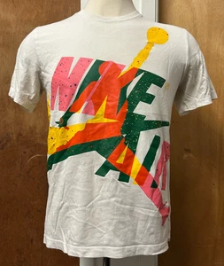Nike Air Jumpman Jordan Herren Medium White Spell Out T-Shirt - Bild 1 von 4