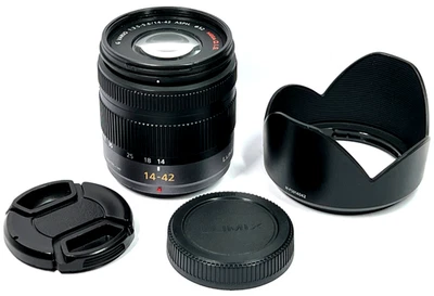 Panasonic Lumix G Vario 14-42mm f/3.5-5.6 Micro 4/3 Lens #4471 - Image 1 of 4