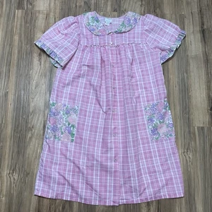 Vintage Nightgown Women’s 1X Pink Plaid Floral Roses Pockets Snaps Collared USA - Picture 1 of 10