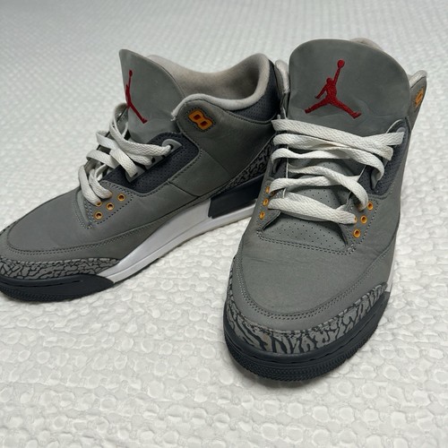 Jordan 3 Cool Grey ha fatto 10 5 leggermente