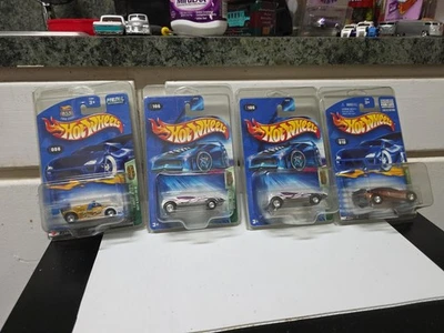 Lote de 4 superprotetores Hot Wheels caça ao tesouro pilotos reais  - Imagem 1 de 4