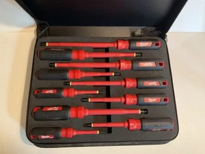 Milwaukee 48-22-2210 isoliertes Schraubendreher-Set - 10 Stück in Tragetasche mit Reißverschluss - Bild 1 von 8