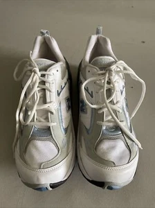 New Balance W1122MC women’s size 9 1/2 B lace up white walking shoes Rollbar - Picture 1 of 9