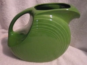 Fiesta Fiestaware Shamrock Green Disk Water Pitcher Small "f" single "H" READ - Picture 1 of 12