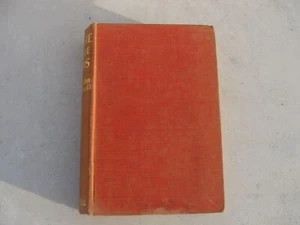 SALUTE TO THE GODS BY MALCOM CAMPBELL - HARDBACK BOOK 1ST - GOOD WORN CONDITION - Picture 1 of 6