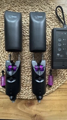 Alarmas de mordida Nash RS1 púrpura con receptor.  Foto 1 de 4