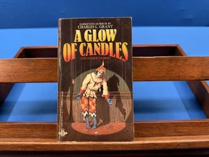 A Glow of Candles and Other Stories- Charles L. Grant, 1981 - Foto 1 di 6