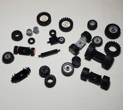 Lego Lote De Neumáticos Y Ruedas Y Ejes MIXTO Lote Tamaños Divertidos Foto 1 de 4