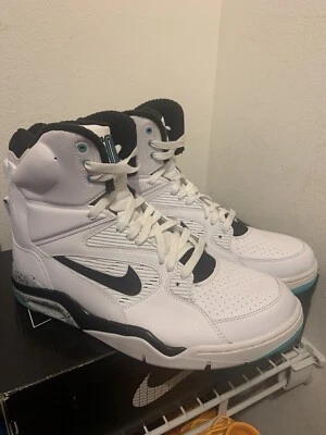 Nike Air Command Force Hyper Jade 684715-102 Size 13 White Pump David Robinson - Image 1 of 4