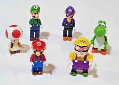 6 KNEX Mario Kart Wii Mini Figures Nintendo Waluigi Wario Yoshi Toad Luigi K'NEX - Image 1 of 4