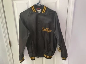 Beach Boys Chaqueta Negra con Costuras Doradas - Imagen 1 de 3