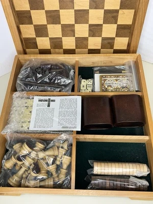 Tarjetas de dominó de backgammon damas ajedrez tablero multijuego madera Levenger con almacenamiento Foto 1 de 4
