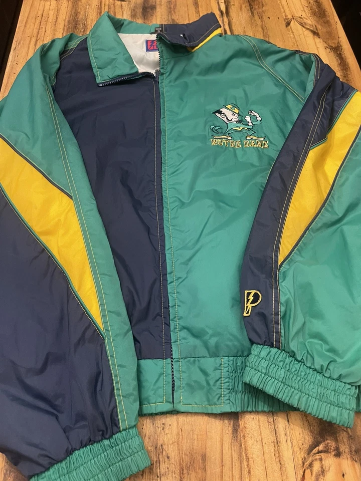 Pro Player Vintage Notre Dame Irish Waterproof Mens Size 2XL Wind Jacket GUC - Image 1 of 4