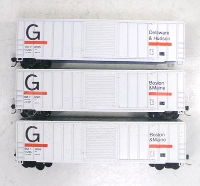 (3) N scale boxcars (lot 9151) - Image 1 of 4