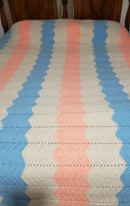 Handmade Bedspread Pastel 93"W x90"L Gorgeous - Picture 1 of 9
