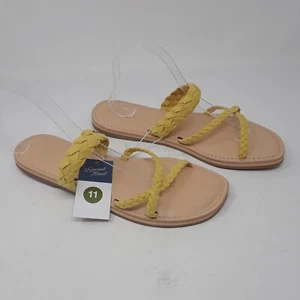 Sandalias con plantilla Hilda trenzadas con tiras - Universal Thread™ talla de hueso: 11 - Imagen 1 de 8