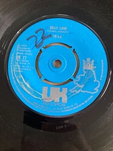 1974 10CC 7" 45 - SILLY LOVE / THE SACRO-ILIAC - UK RECORDS - UK 77 - Picture 1 of 1