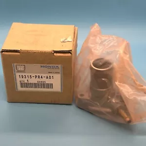 Cubierta de salida de agua de refrigerante del motor OEM 97 - 01 Honda CRV 90 - 91 Acura Integra - Imagen 1 de 1