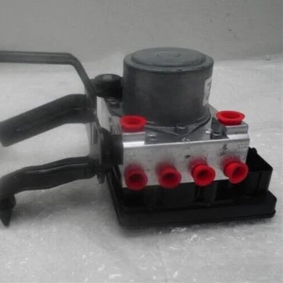 2018-2019 GMC SIERRA DENALI 2500 HD Anti-Lock Brake Pump Assembly GENUINE  OEM - Image 1 of 4