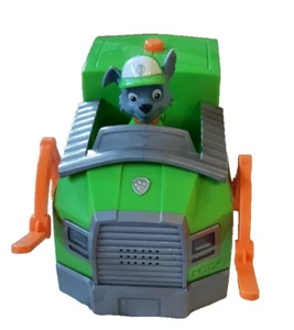 PAW PATROL ROCKY'S VEICOLO CAMION RICICLATO E FIGURA DA COLLEZIONE ROCKY - Foto 1 di 7