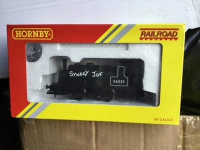 HORNBY R3064 SMOKEY JOE 56025 BLACK 0-4-0T TANK STEAM TRAIN LOCOMOTIVE - Image 1 of 2