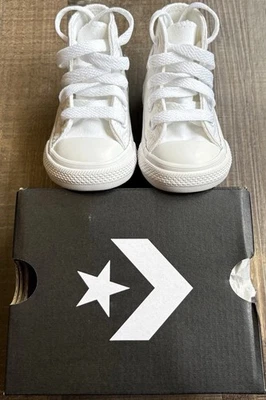Tênis Converse Chuck Taylor All Star cano alto bebê/criança tamanho 3 - todo branco - Imagem 1 de 4
