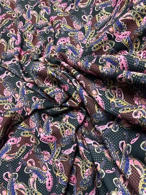 5 METRES GOOD QUALITY SCUBA CREPE JERSEY STRETCH PAISLEY PRINT DRESS FABRIC m2 - Image 1 of 4