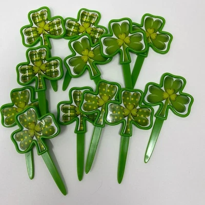 Juego de 24 selecciones para cupcakes trébol día de San Patricio  Foto 1 de 3