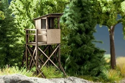 Noch 14341 HO Scale Elevated Deer Stand -- Kit - Image 1 of 4