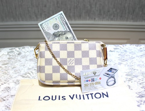 LOUIS VUITTON（LV） Louis Vuitton Pochette Accessori Damier Azzurro Mini con Sacchetto Antipolvere Originale LV