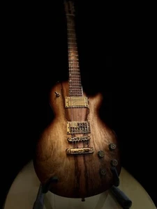 Handgefertigte E-Gitarre JP Custom Model LP - Bild 1 von 11