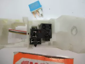 FUSE BOX RELAY BLUE LOCATED BY SHIFTER 90987-02827 LEXUS TOYOTA SCION XB 08-15 - Picture 1 of 8