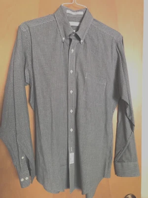 Geoffrey Beene Men's Shirt LS Button Down PolyCotton No Wrinkle  15.5 34/35 VIN — 第 1/4 张图片