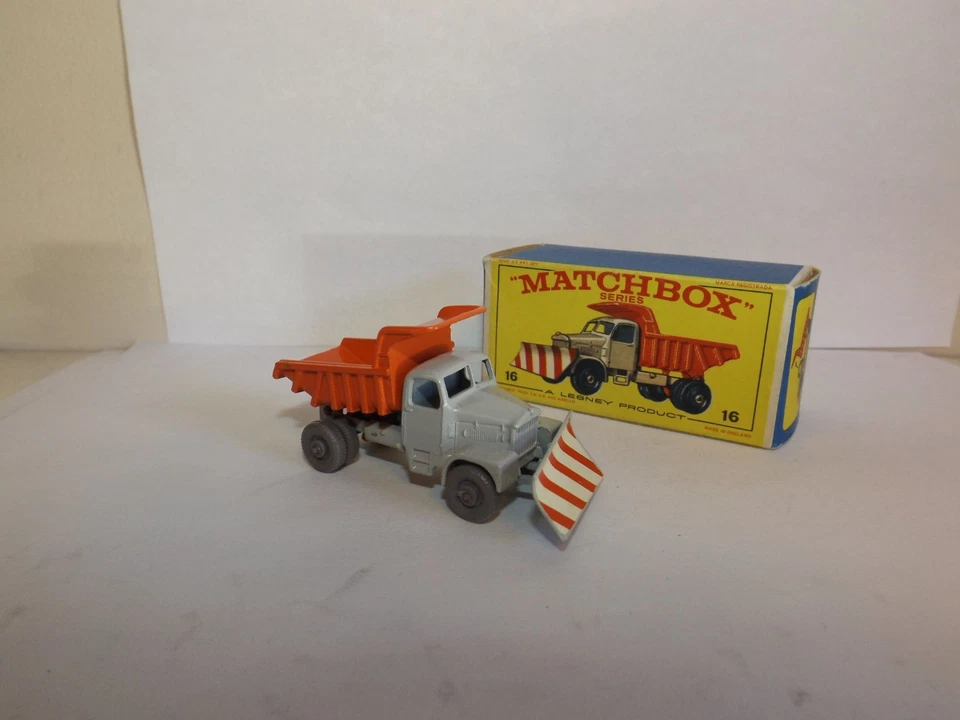 MATCHBOX REG. WHEEL NO. 16-C SCAMMELL "MOUNTAINEER" SNOWPLOUGH GPW MIB - Image 1 of 4