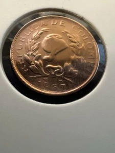 1967 Columbia 1 Centavo Item 781 - Picture 1 of 2