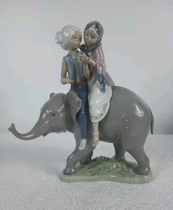 Lladro Hindu Children on Elephant Figurine 5352 Mint Figure - Picture 1 of 11