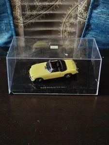 AutoArt MGB Roadster MKII - Picture 1 of 9
