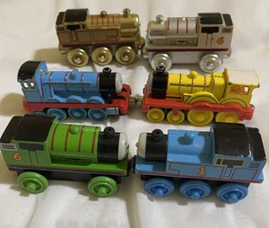 Six Miniature Locmotive Railroad Engines Magnetic Connetors - Picture 1 of 8