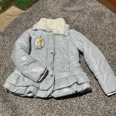 JAQUETA BUFFER AZUL/BRANCO CINDERELA CINDERELA MENINAS LOJA DISNEY NOTA 9/10 - Imagem 1 de 4