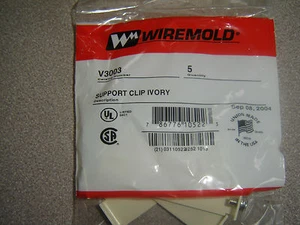 Wiremold V3003, Clip de Soporte Marfil, Nuevo - Imagen 1 de 2