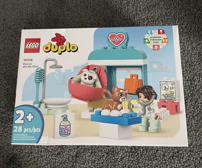 LEGO DUPLO: Visit to the Vet Clinic (10438) - Image 1 of 3