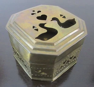 Vintage Brass Trinket Box Octagon Shaped & Removable Lid 3.5" - Picture 1 of 12