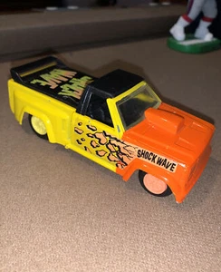 Camión camioneta Ford 1992 Tootsietoy carrocería dura Cool Cruiser fundida a presión onda de choque - Imagen 1 de 6