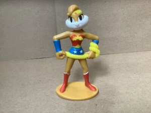 Modellino Burger King Lola Bunny as Wonder Woman Looney Tunes - Foto 1 di 8