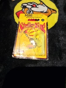 Strike King 1/8 oz. Mini-King SpinnerBait giallo nuovo con scatola miglior prezzo su eBay - Foto 1 di 3