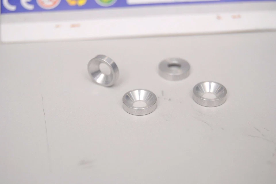 85202 Distanziali Supporto Motore 1/8 VRX/THICKNES VRX MOUNT ENGINE 1/8 - Immagine 1 di 1